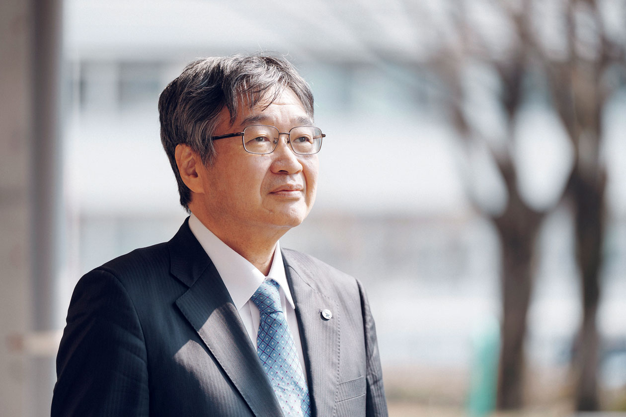 Portrait of Professor Hideki Katagiri, Director of the Center
